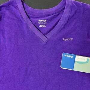 Rebook Relaxed Fit V Neck Tshirt Women's S Purple NWT Athletic Sports
